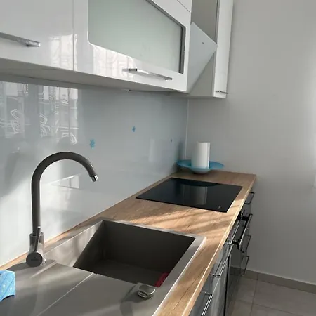 Sunset アパート プーラ